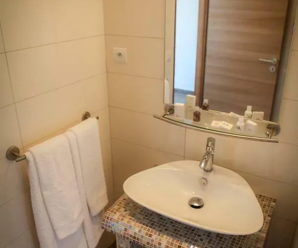 Valinco Locations * Olmeto (Corsica)